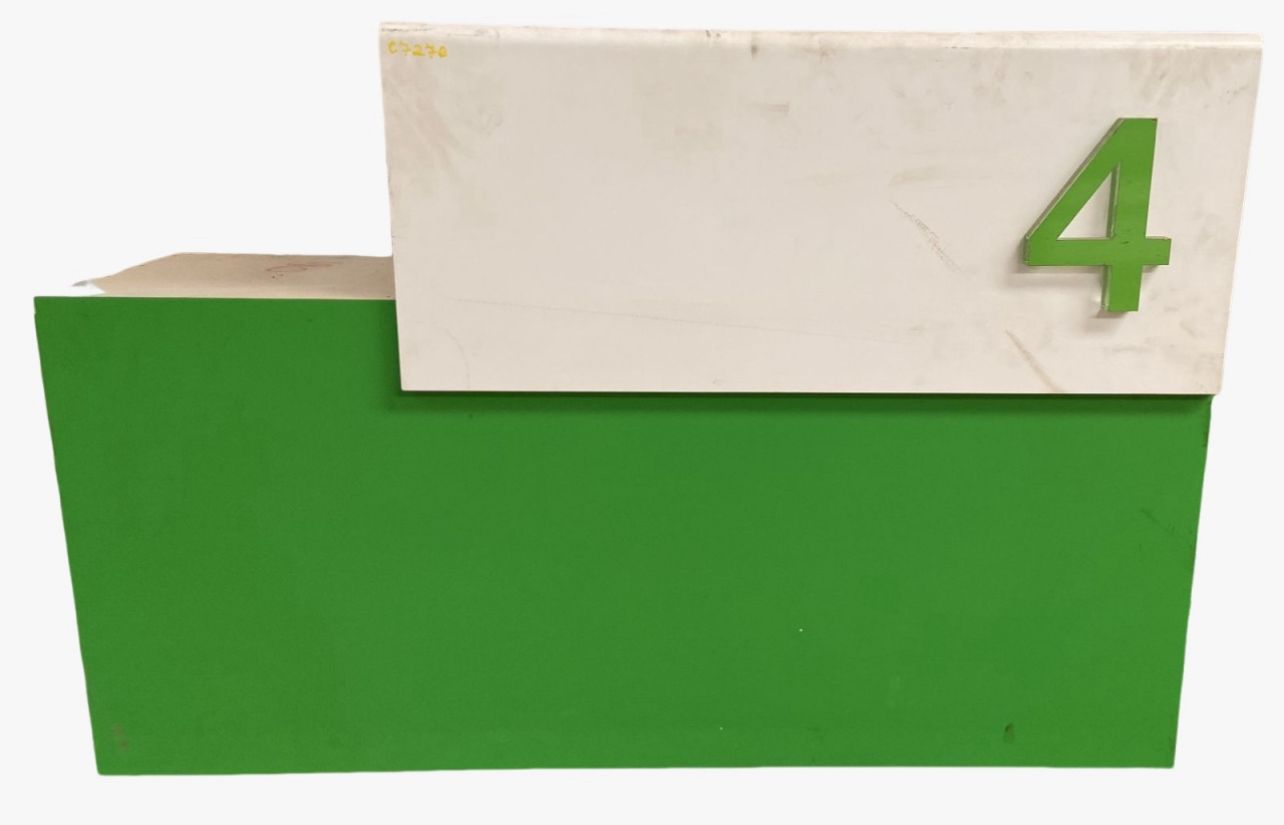 BALCÃO NÚMERO 4 107CM X 41CM X 137 CM C7276 Lançamento